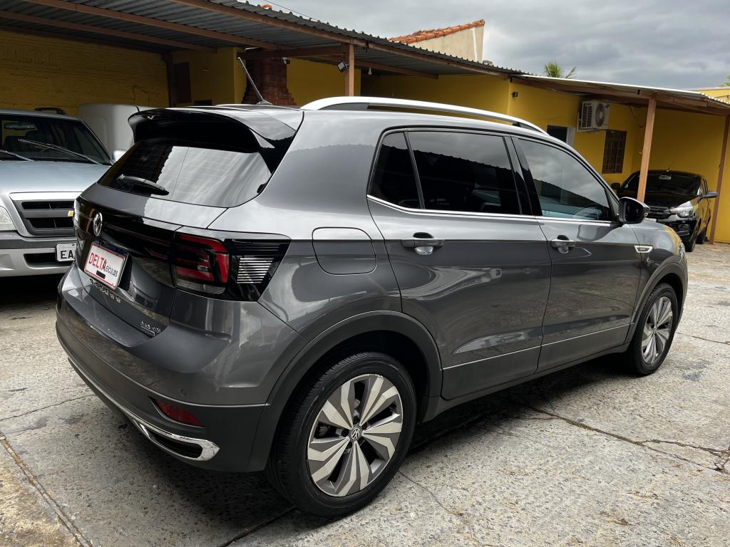 VOLKSWAGEN T-Cross - Foto