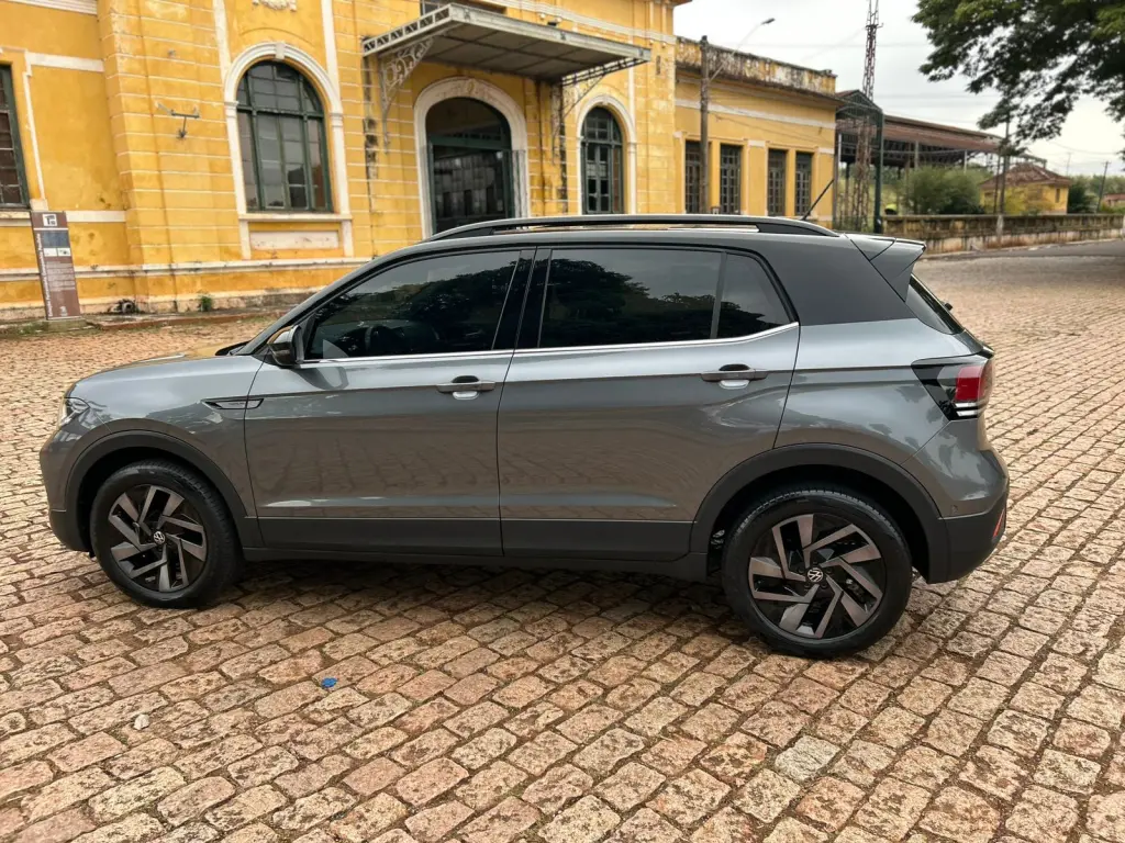 VOLKSWAGEN T-Cross - Foto