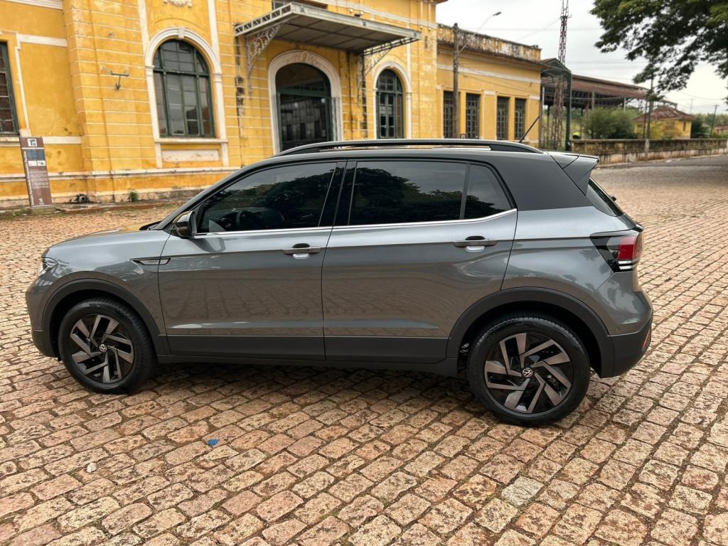 VOLKSWAGEN T-Cross - Foto
