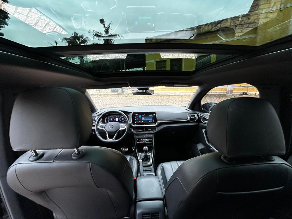 VOLKSWAGEN T-Cross - Foto