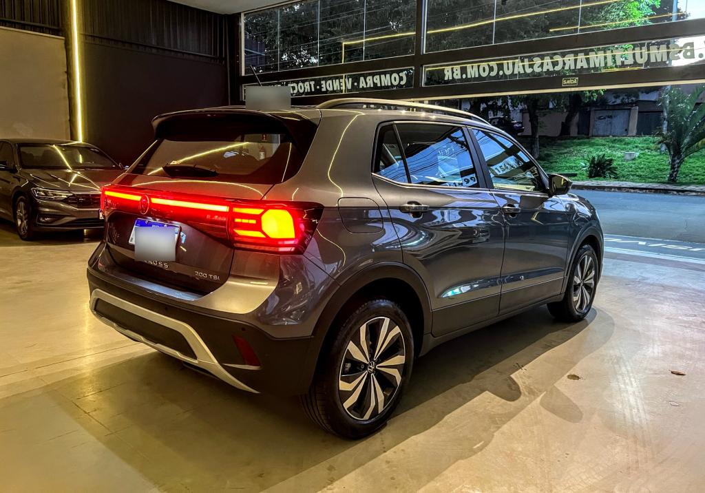 VOLKSWAGEN T-Cross - Foto