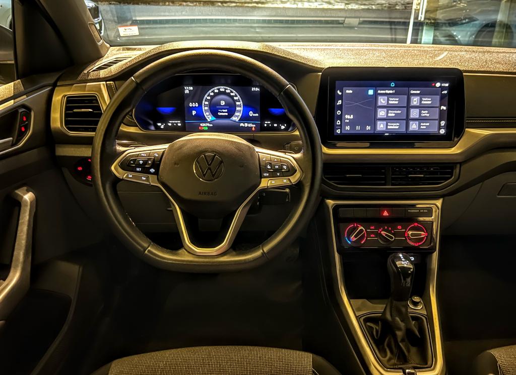 VOLKSWAGEN T-Cross - Foto