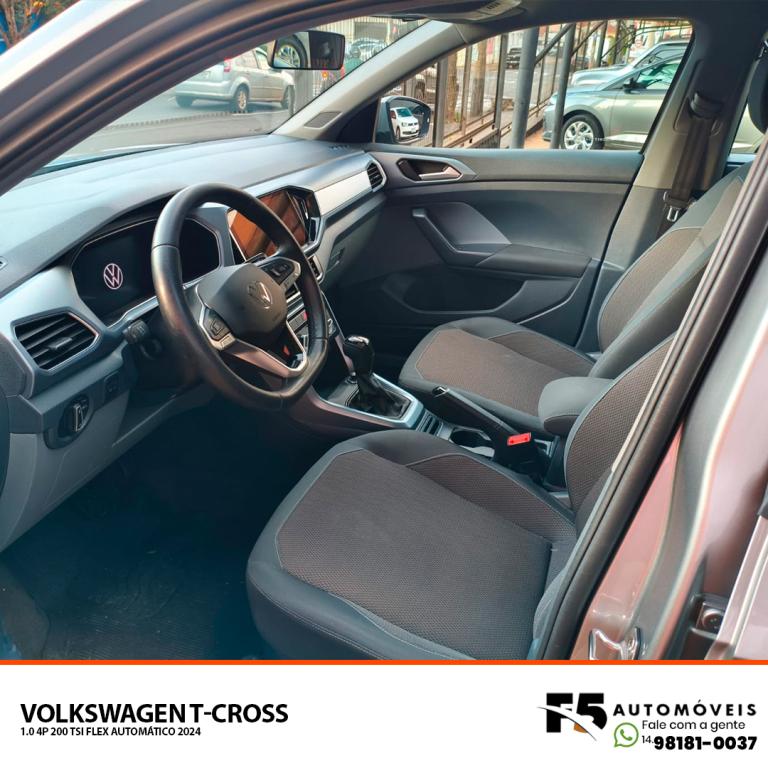 VOLKSWAGEN T-Cross - Foto