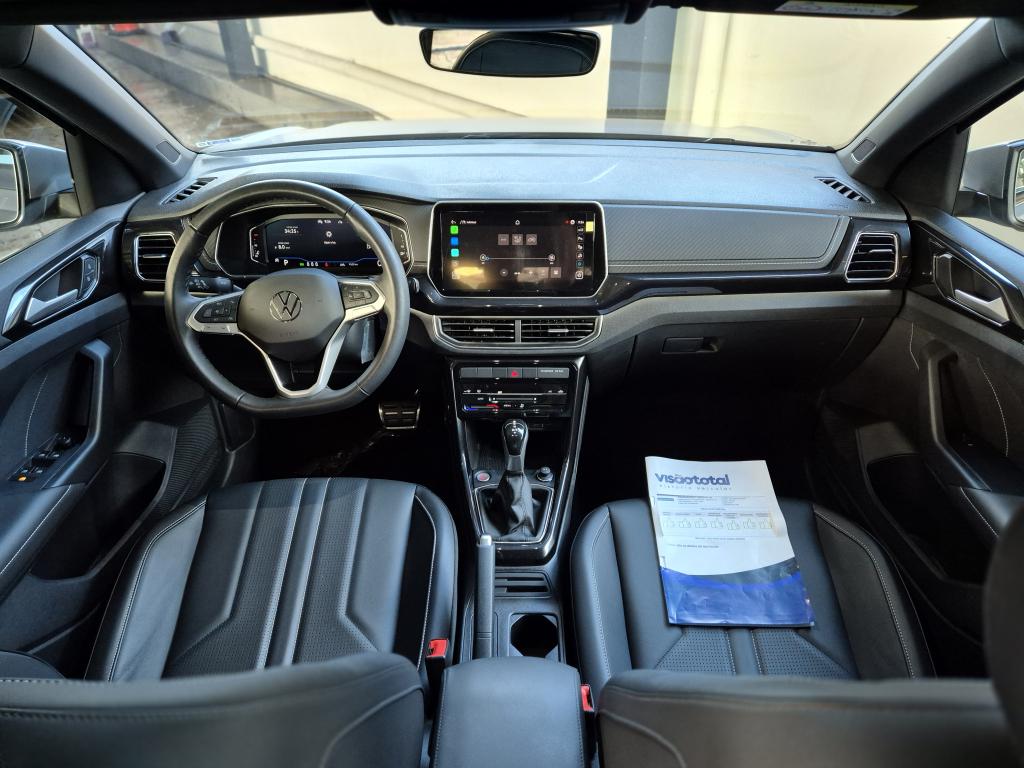 VOLKSWAGEN T-Cross - Foto