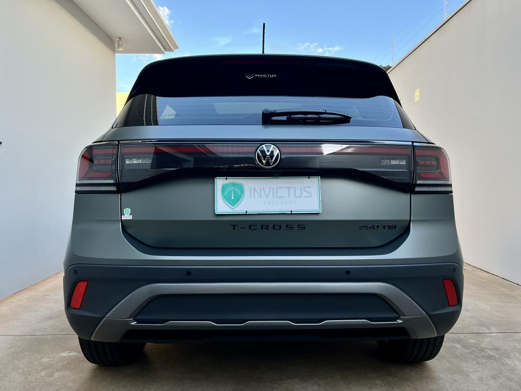 VOLKSWAGEN T-Cross - Foto