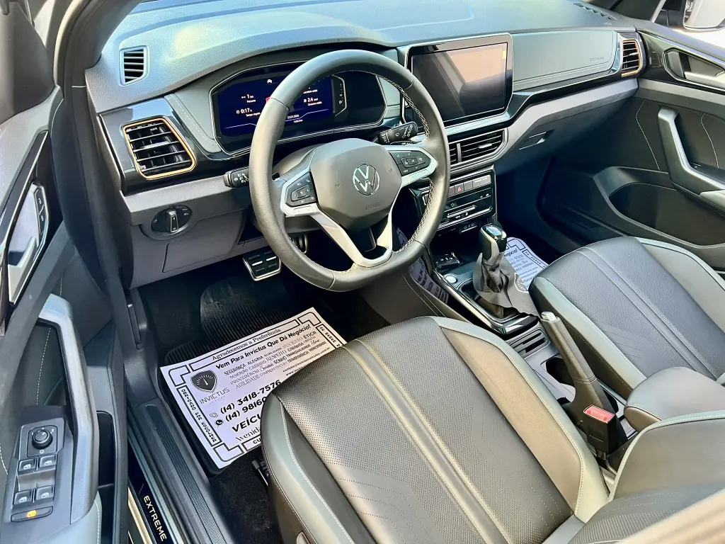 VOLKSWAGEN T-Cross - Foto