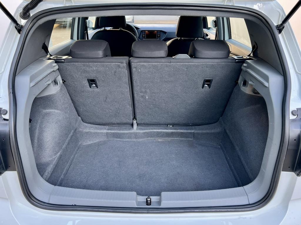 VOLKSWAGEN T-Cross - Foto