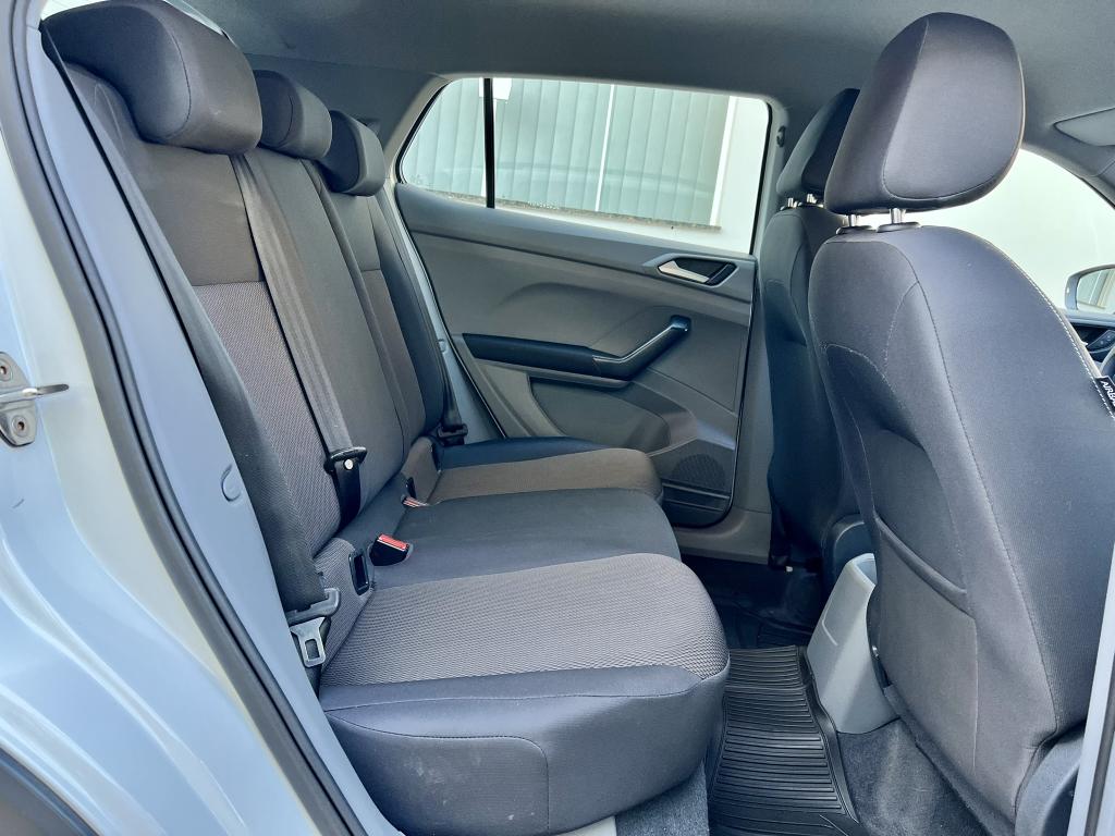 VOLKSWAGEN T-Cross - Foto