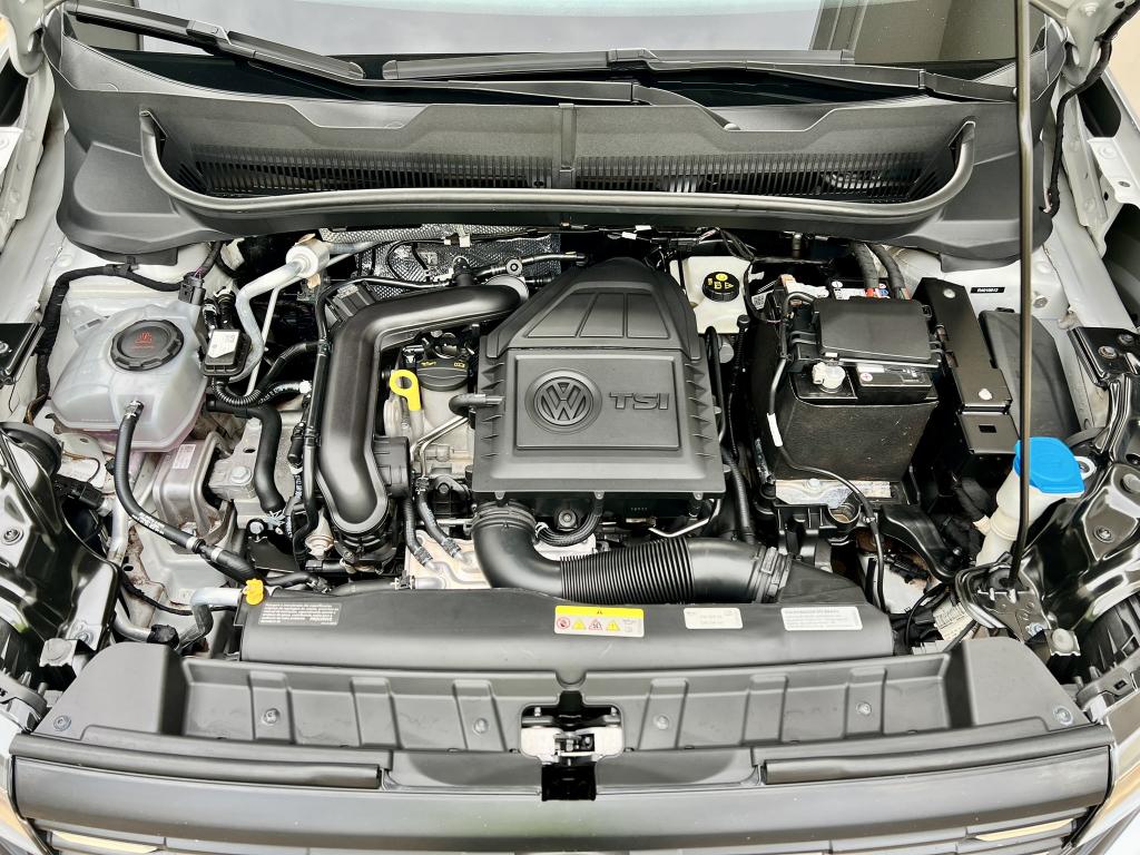 VOLKSWAGEN T-Cross - Foto