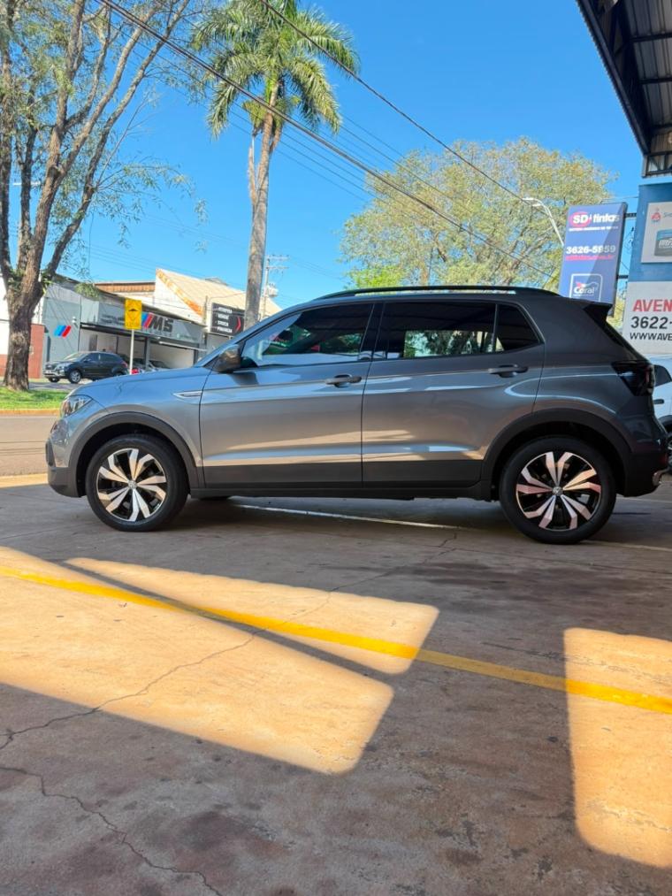 VOLKSWAGEN T-Cross - Foto
