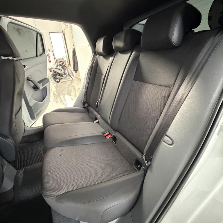 VOLKSWAGEN T-Cross - Foto