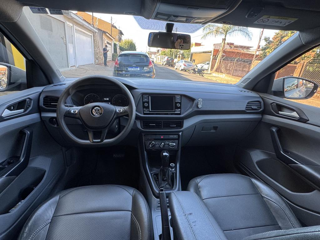 VOLKSWAGEN T-Cross - Foto
