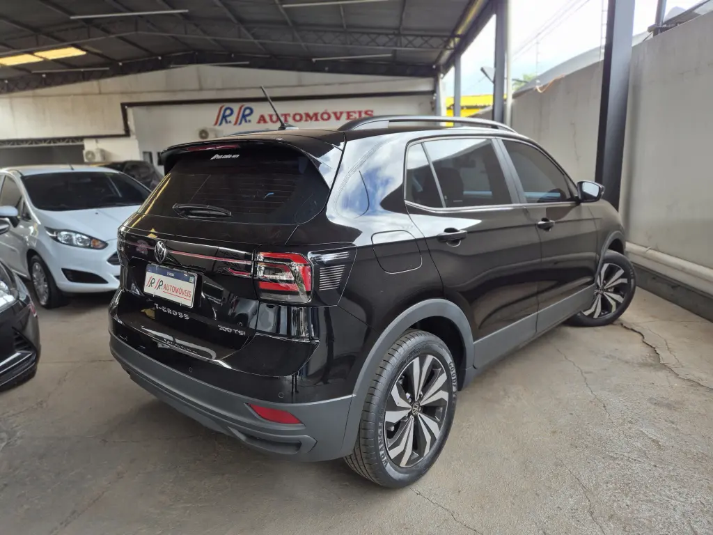 VOLKSWAGEN T-Cross - Foto