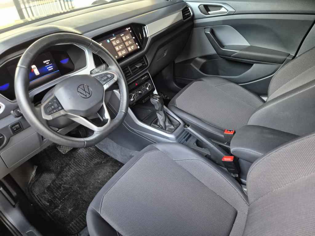 VOLKSWAGEN T-Cross - Foto