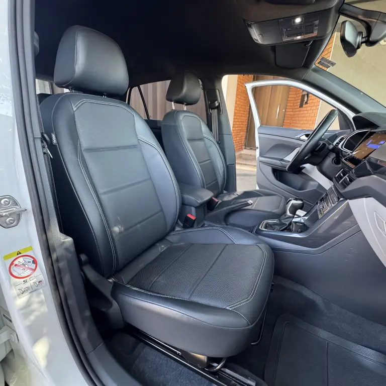 VOLKSWAGEN T-Cross - Foto