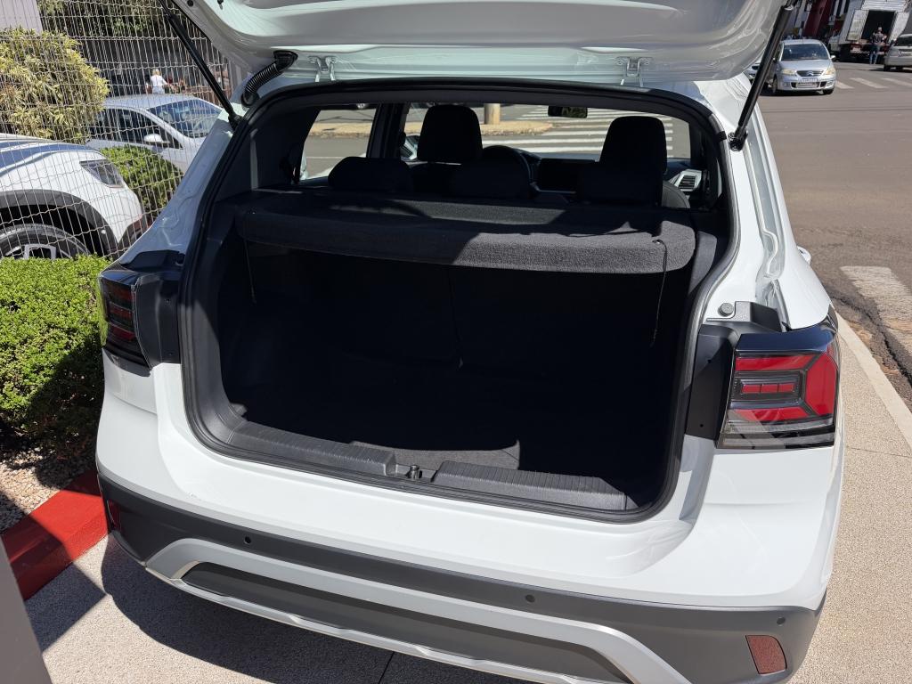 VOLKSWAGEN T-Cross - Foto