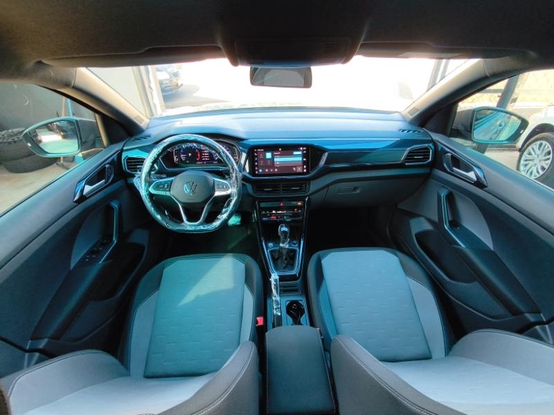 VOLKSWAGEN T-Cross - Foto