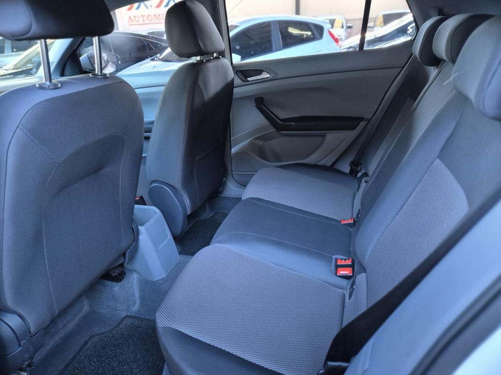VOLKSWAGEN T-Cross - Foto