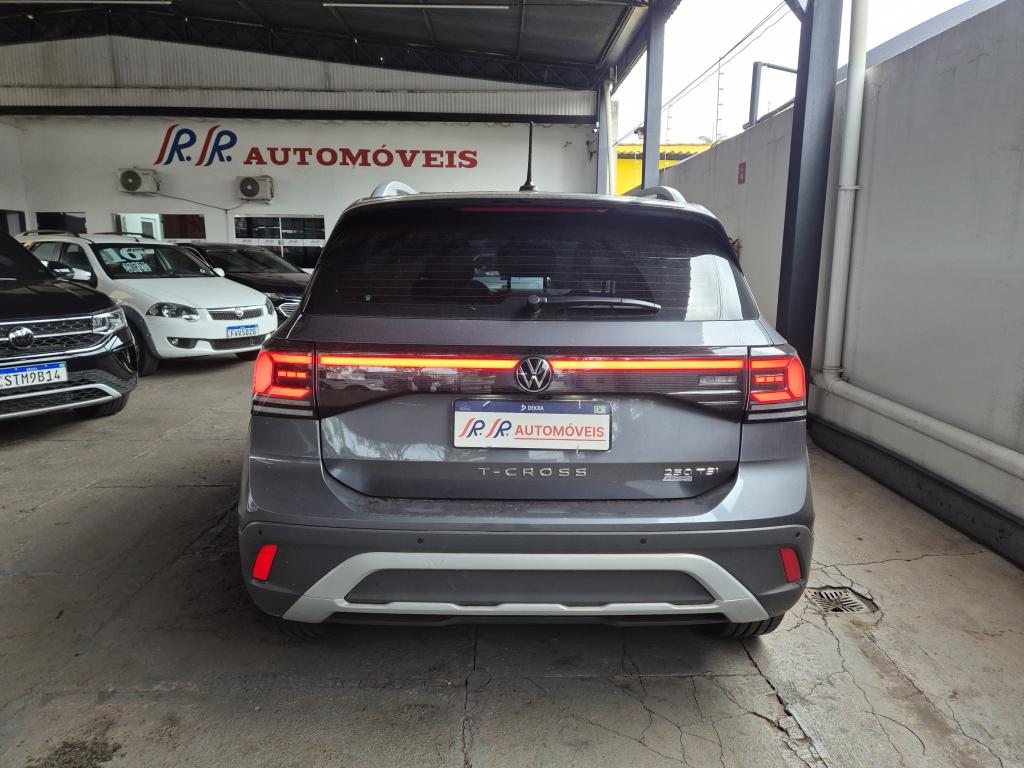 VOLKSWAGEN T-Cross - Foto
