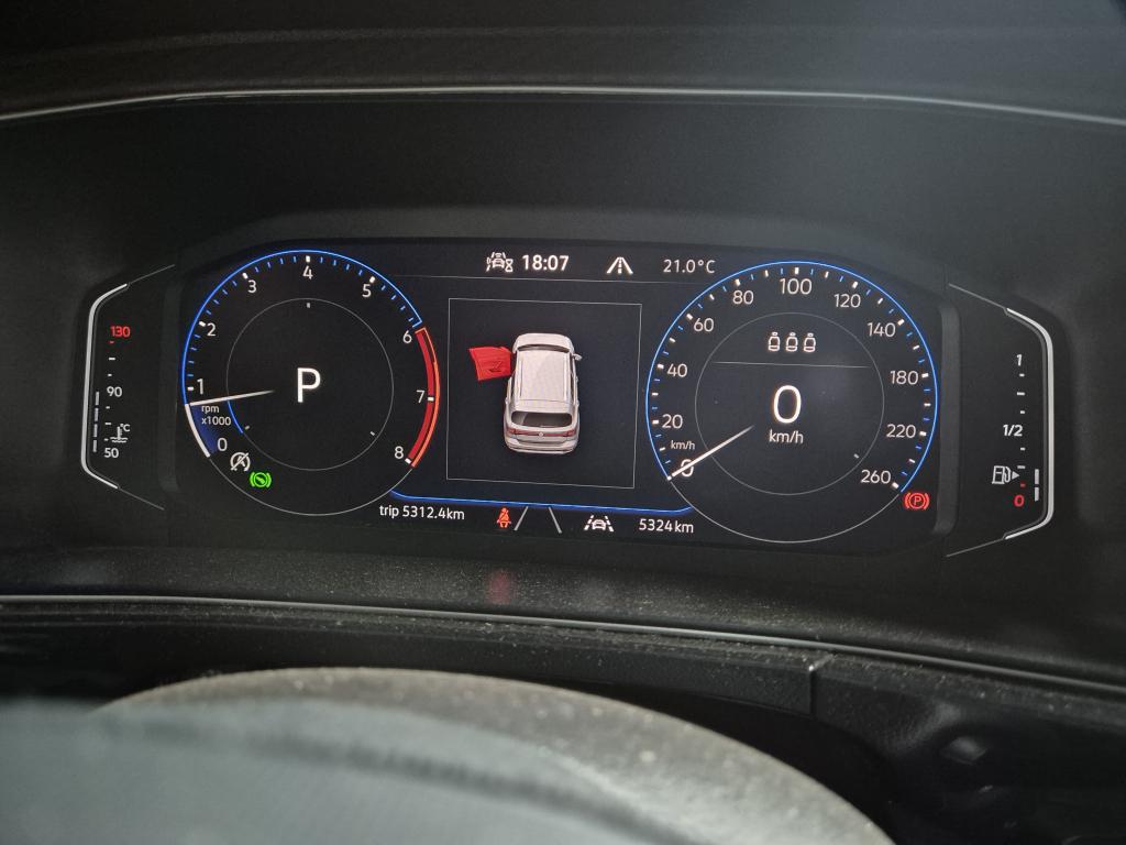 VOLKSWAGEN T-Cross - Foto
