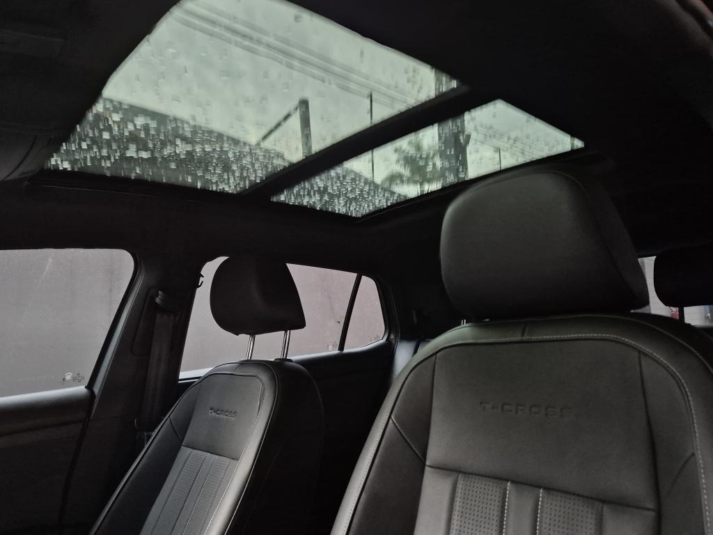 VOLKSWAGEN T-Cross - Foto