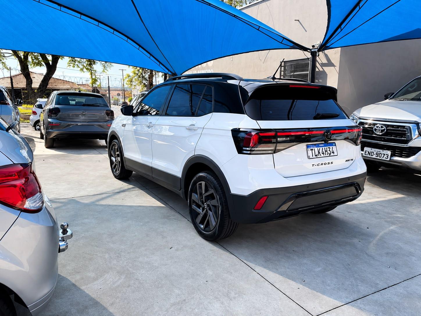VOLKSWAGEN T-Cross - Foto