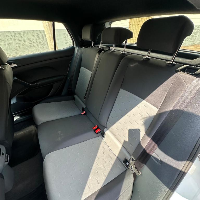 VOLKSWAGEN T-Cross - Foto