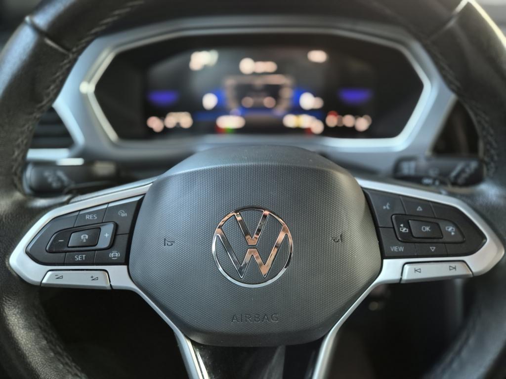 VOLKSWAGEN T-Cross - Foto