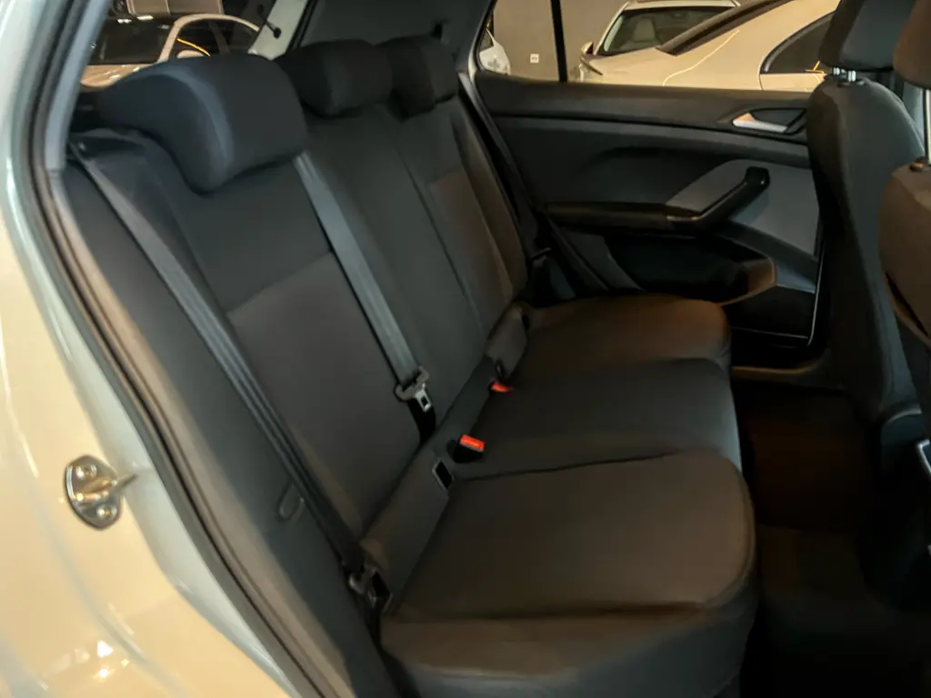 VOLKSWAGEN T-Cross - Foto