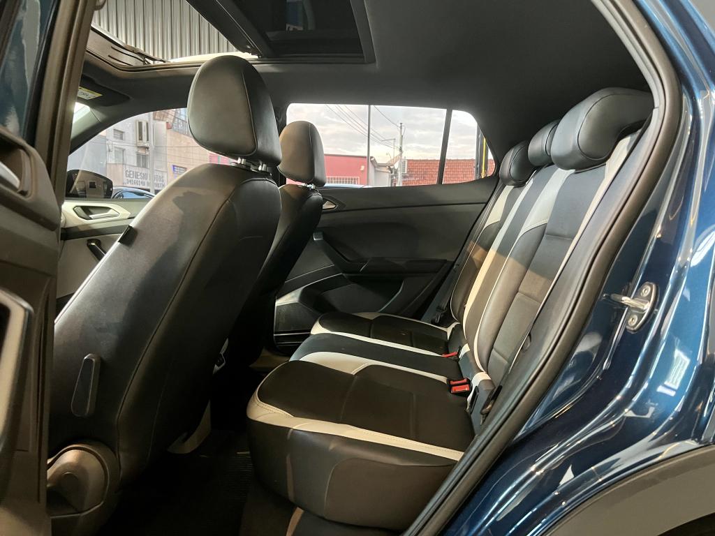 VOLKSWAGEN T-Cross - Foto