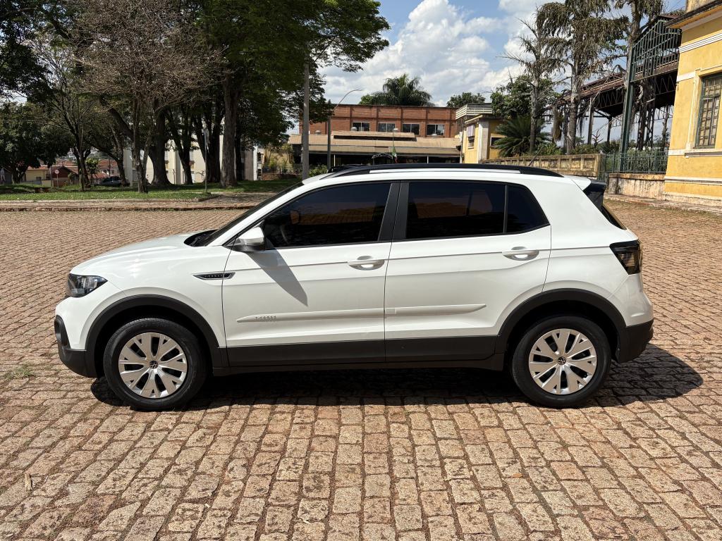 VOLKSWAGEN T-Cross - Foto