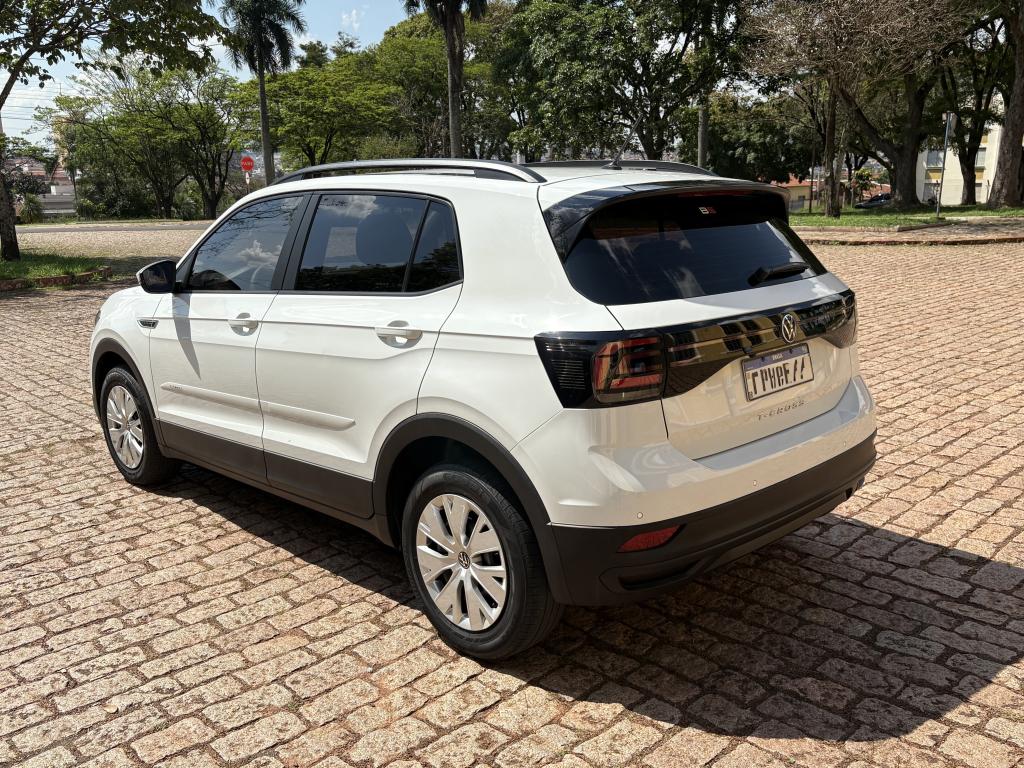 VOLKSWAGEN T-Cross - Foto