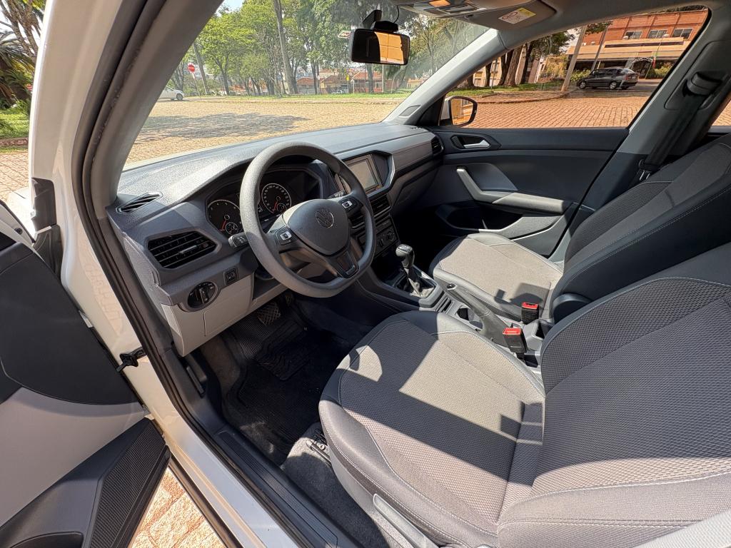 VOLKSWAGEN T-Cross - Foto
