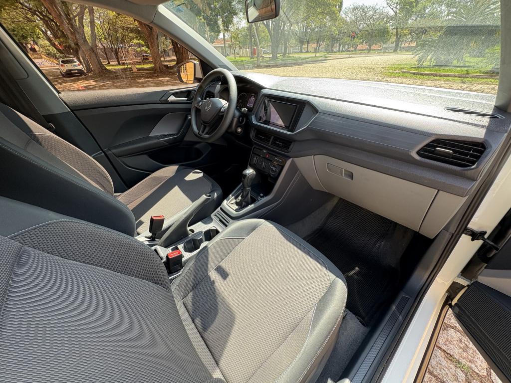 VOLKSWAGEN T-Cross - Foto