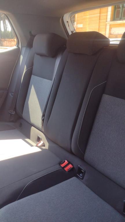 VOLKSWAGEN T-Cross - Foto