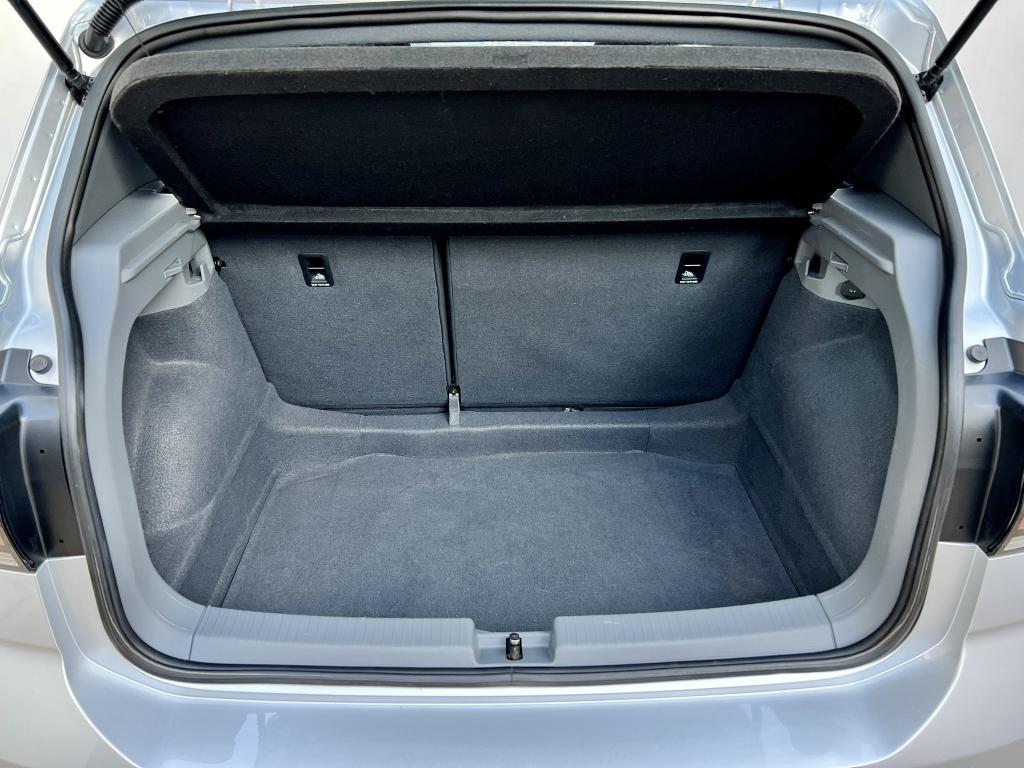 VOLKSWAGEN T-Cross - Foto