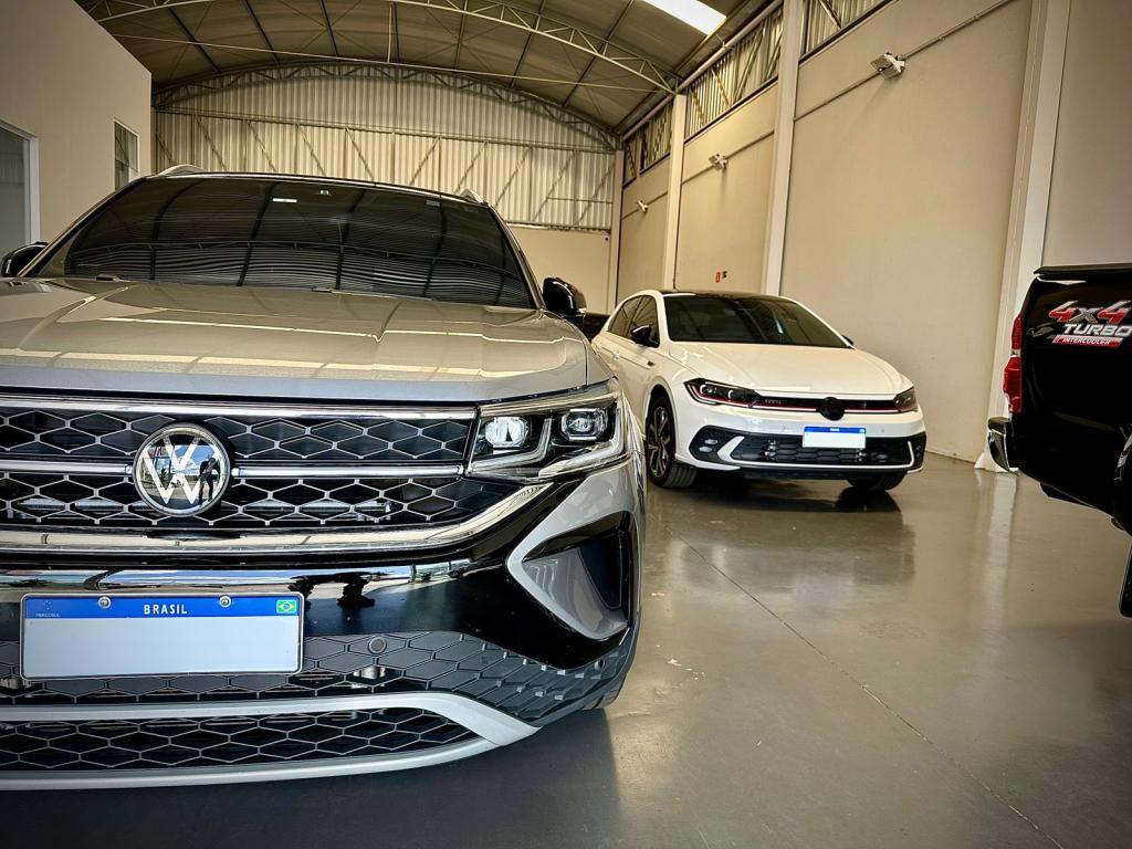 VOLKSWAGEN Taos - Foto