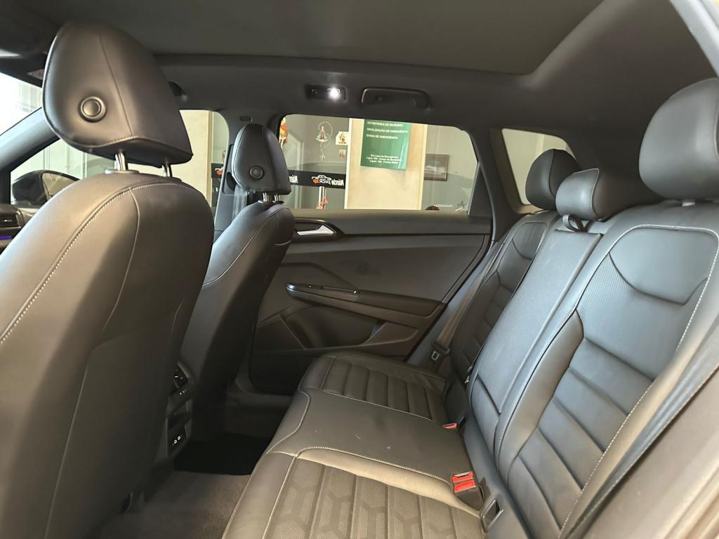 VOLKSWAGEN Taos - Foto