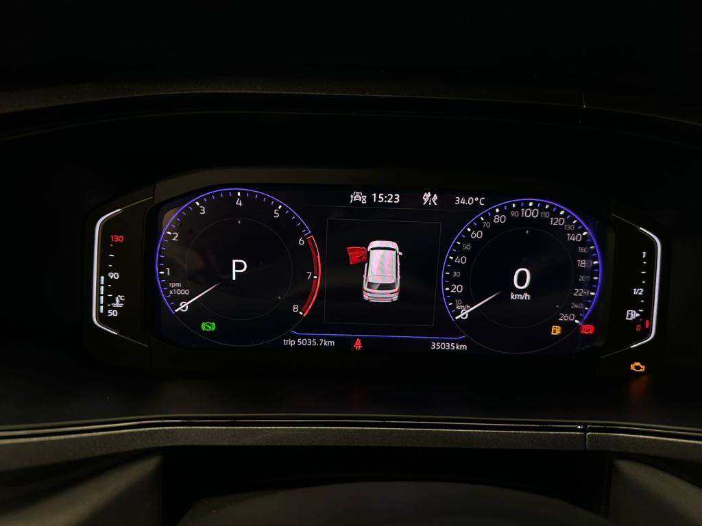 VOLKSWAGEN Taos - Foto