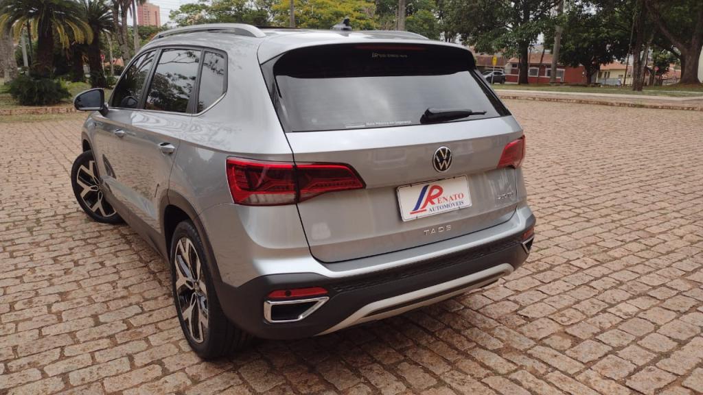 VOLKSWAGEN Taos - Foto
