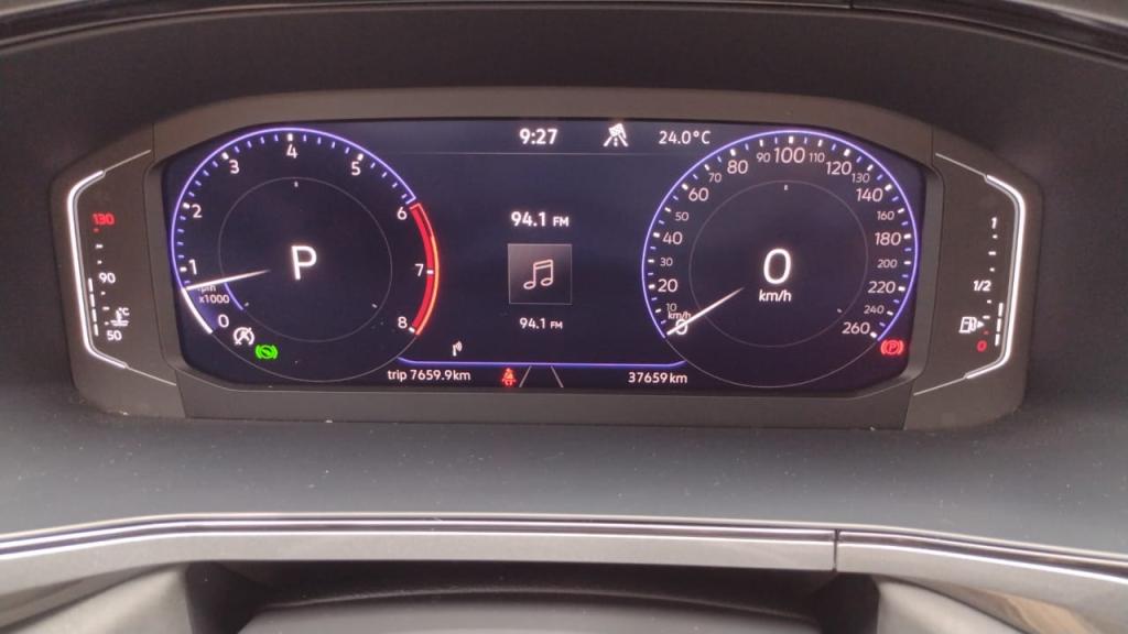 VOLKSWAGEN Taos - Foto