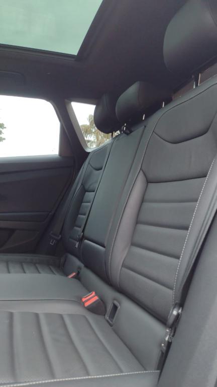 VOLKSWAGEN Taos - Foto