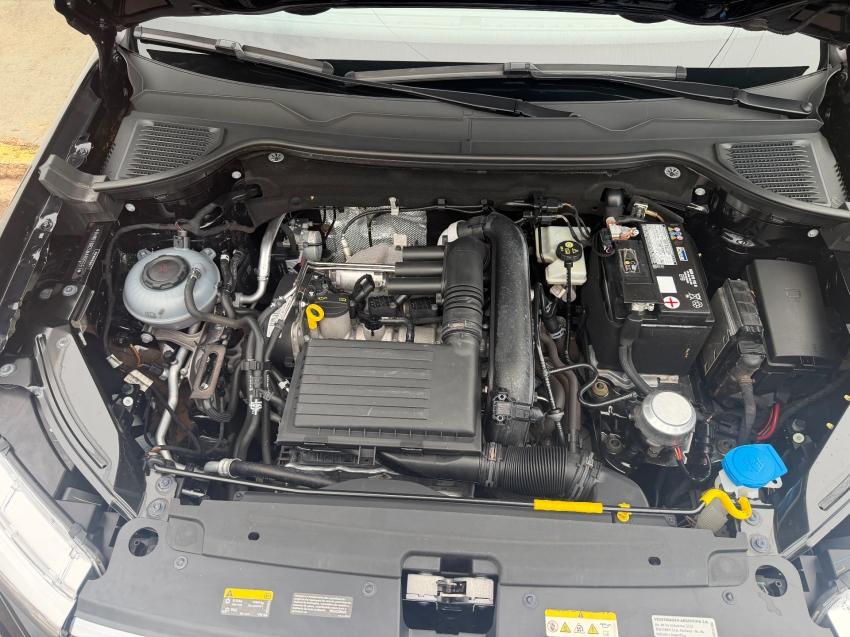 VOLKSWAGEN Taos - Foto