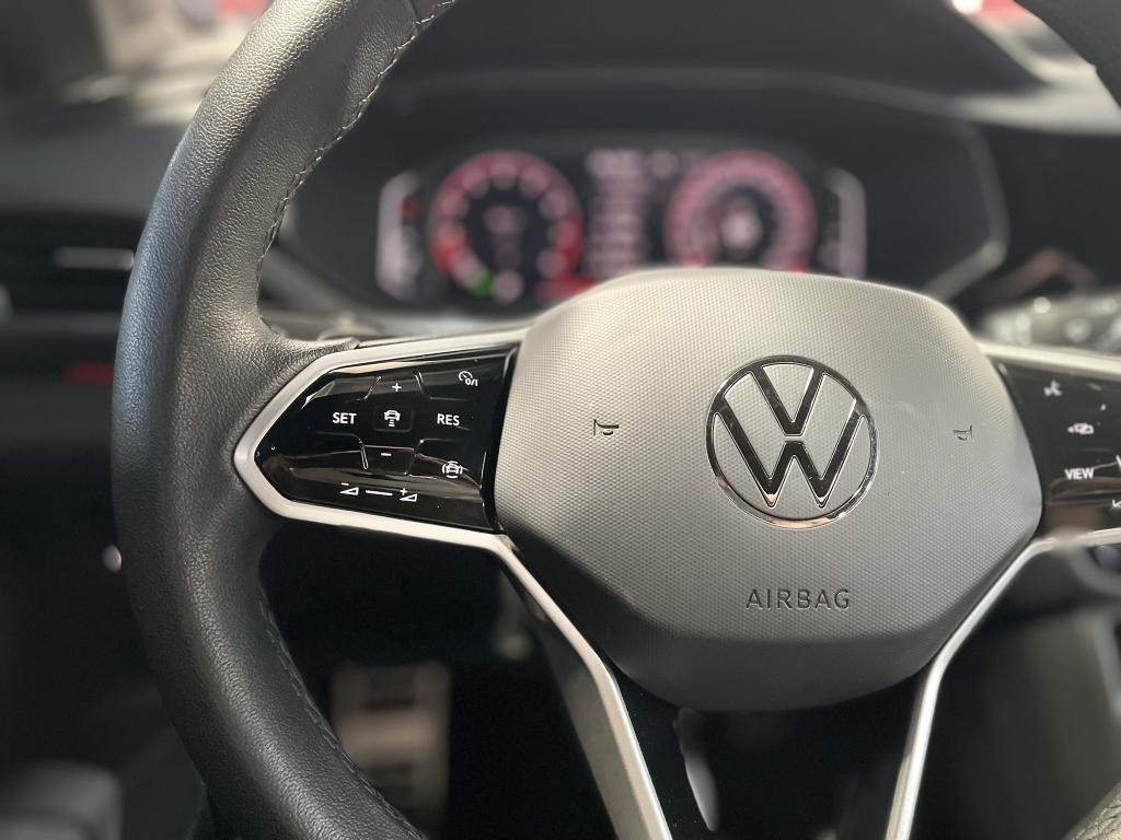 VOLKSWAGEN Taos - Foto