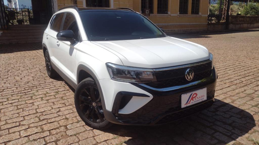 VOLKSWAGEN Taos