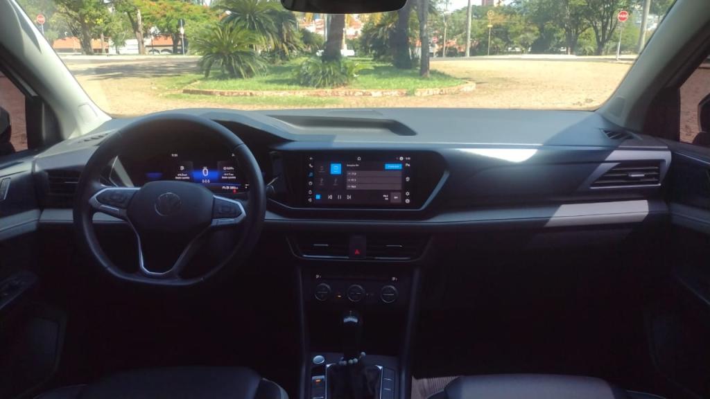 VOLKSWAGEN Taos - Foto