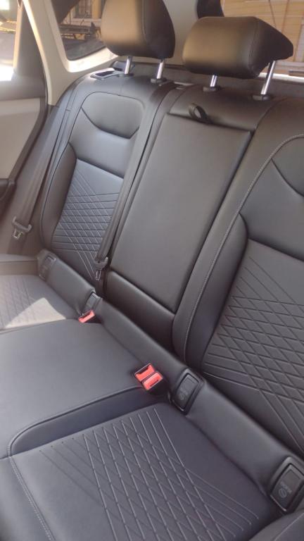 VOLKSWAGEN Taos - Foto