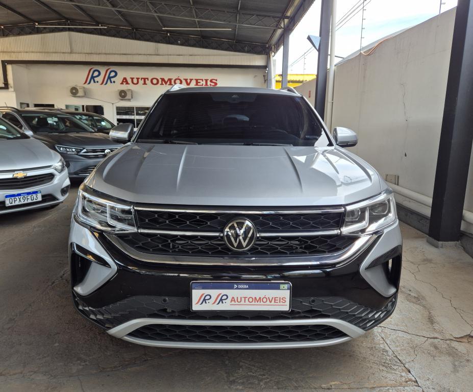VOLKSWAGEN Taos - Foto
