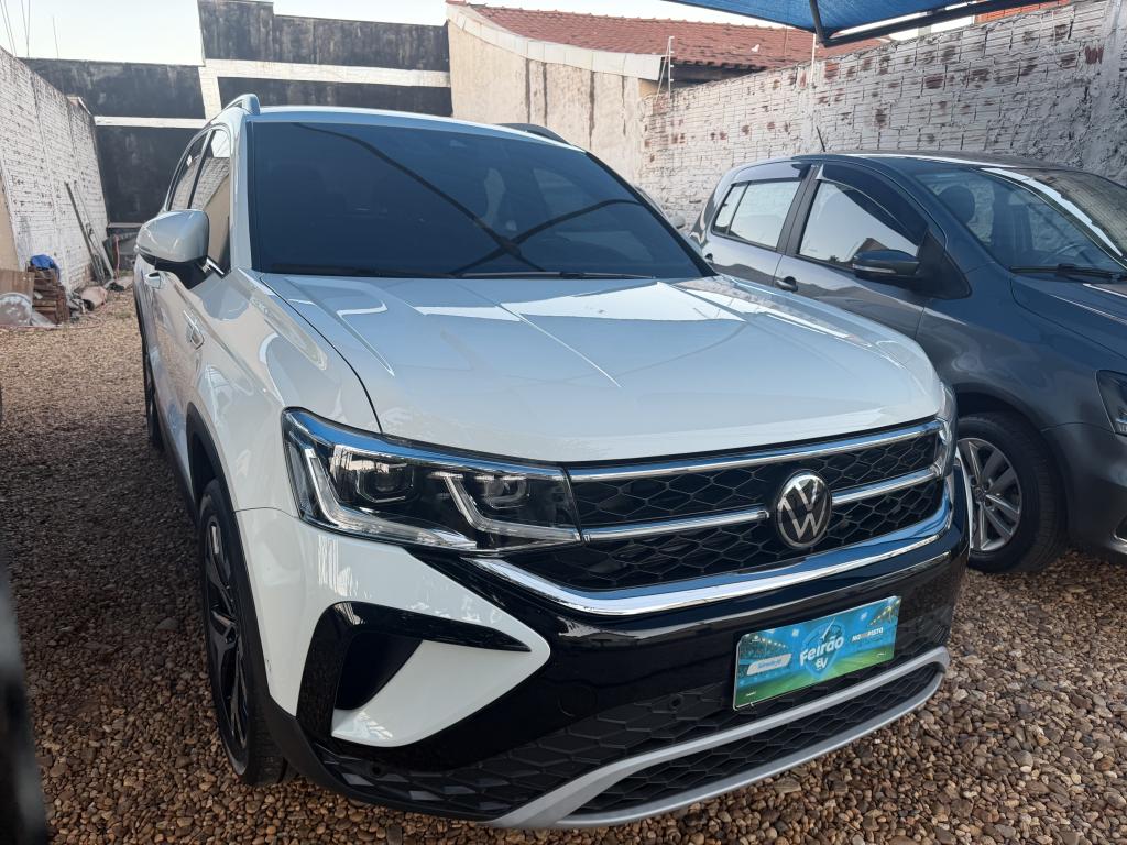 VOLKSWAGEN Taos - Foto