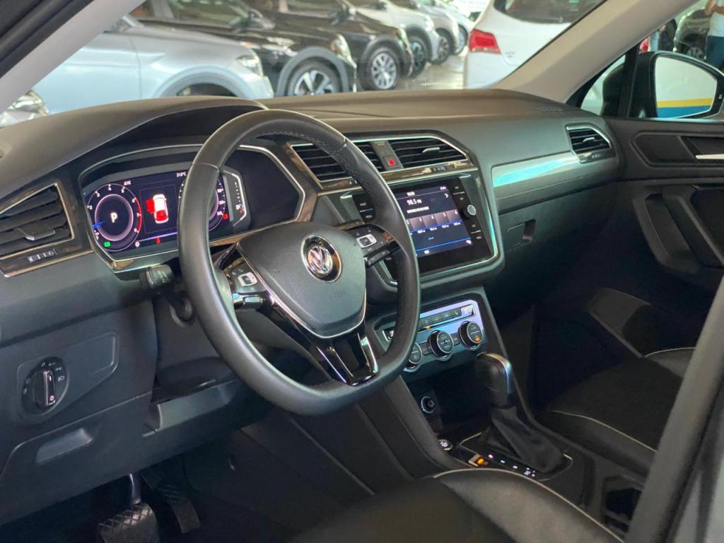 VOLKSWAGEN Tiguan - Foto
